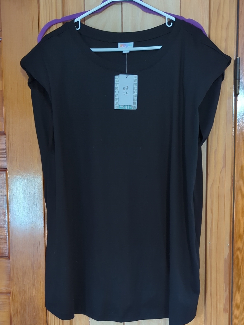 LuLaRoe Black Short Sleeve Shift Top - Solid Black